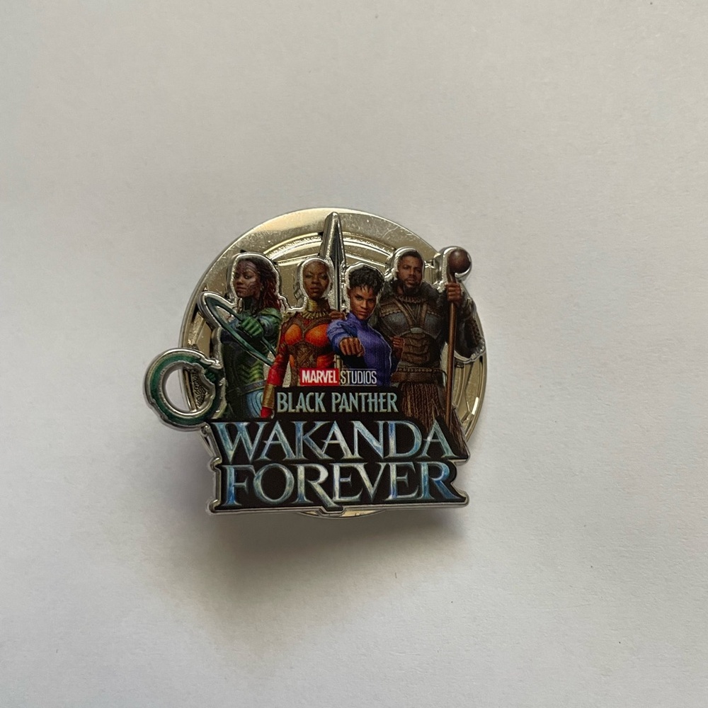 Disney Park Pin Trading Marvel  Black Panther Wakanda Forever LR Pin New